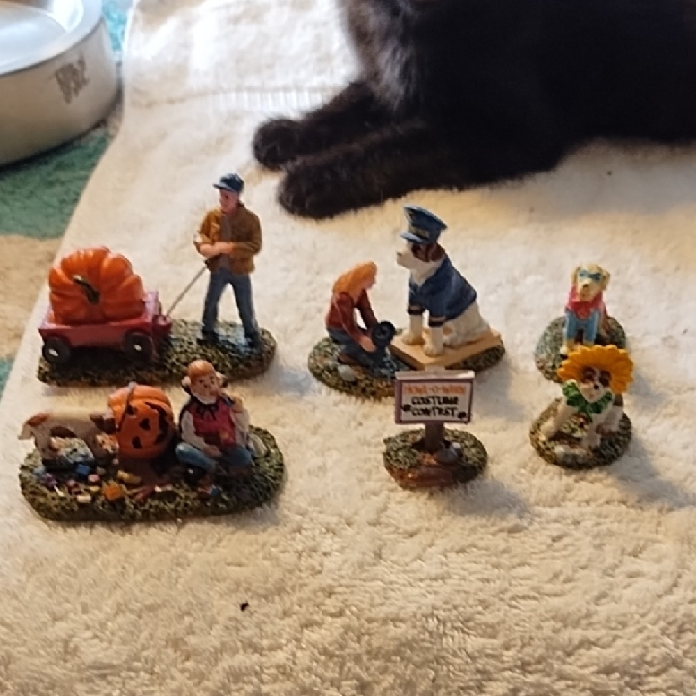 Lemax Fall/Halloween Village Figures